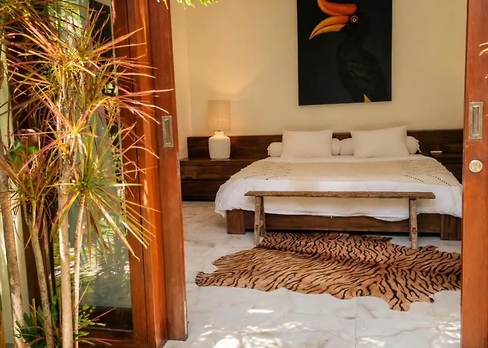 Luxury Private Tropical Oasis & Pool Bali Villa